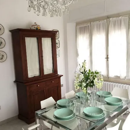 Casa Lucia Nyaraló